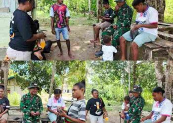 Jalin Komsos Dengan Mama-Mama, Anggota Satgas TMMD Makan Pinang Bersama Warga
