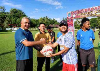 Polda PBD Dukung Pembinaan Anak Papua Lewat Turnamen Sepak Bola Trophy KU-15