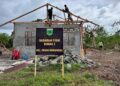 Proges RTLH TMMD ke 128 Kodim 1801/Manokwari Kian Melesat, Satgas dan Warga Pasang Kuda kuda Atap
