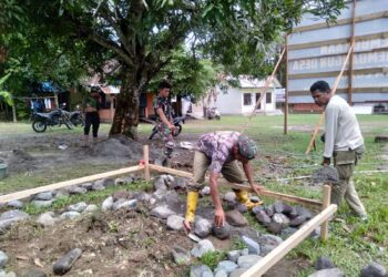 Pondasi Bak Penampungan Air Bersih Mulai Dilaksanakan oleh Satgas TMMD ke-128 Kodim 1801/Manokwari