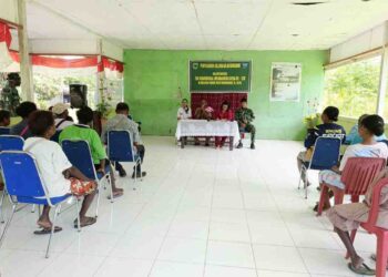 TNI Dorong Kesadaran Keluarga Sehat, Warga Antusias di Penyuluhan KB TMMD Ke-128 Kodim 1801 Manokwari