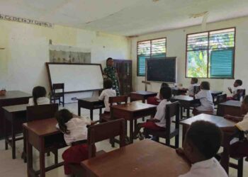 Tanamkan Wawasan Kebangsaan ke Generasi Muda Melalui TMMD Ke-128 di Wilayah Kodim 1801 Manokwari