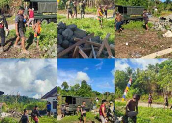 Bersama Warga, Satgas TMMD Ke-128 Kodim 1801/Manokwari Muat Batu Pondasi Pagar Gereja GPKAI Jemaat Erroi