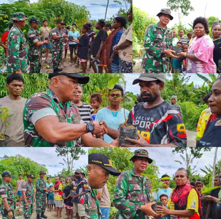 Pembagian Bibit Kakao, Satgas TMMD Ke-128 Kodim 1801/Manokwari Dorong Peningkatan Ekonomi Warga
