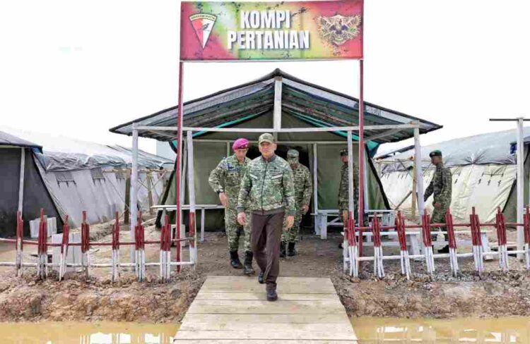 Menhan RI Tinjau Yonif TP 808/MM: Perkuat Pertahanan: Prajurit Tangguh Untuk Papua Barat Maju