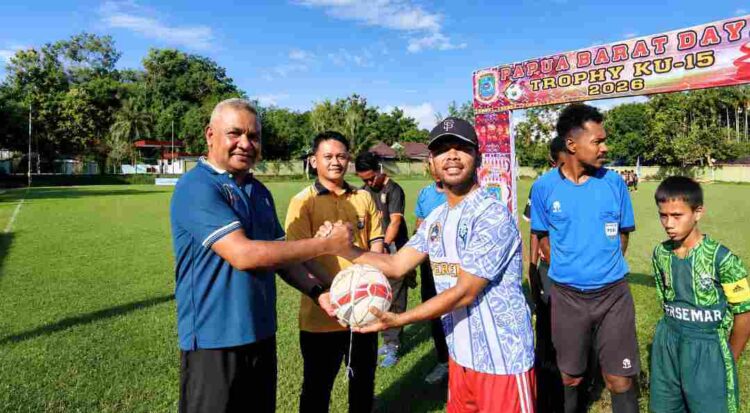 Polda PBD Dukung Pembinaan Anak Papua Lewat Turnamen Sepak Bola Trophy KU-15