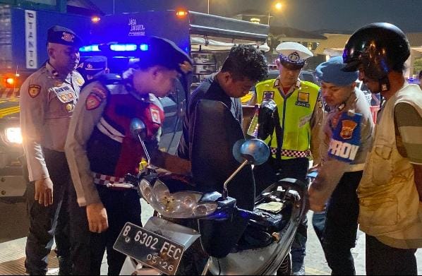 Patroli JJOS Cipta Kondisi Polres Pelabuhan Tanjung Priok, Antisipasi Gangguan Kamtibmas dan Kejahatan Jalanan di Kawasan Pelabuhan