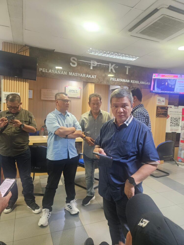 PWI Pusat Resmi Melaporkan Hotman Paris ke Polda Metro Jaya