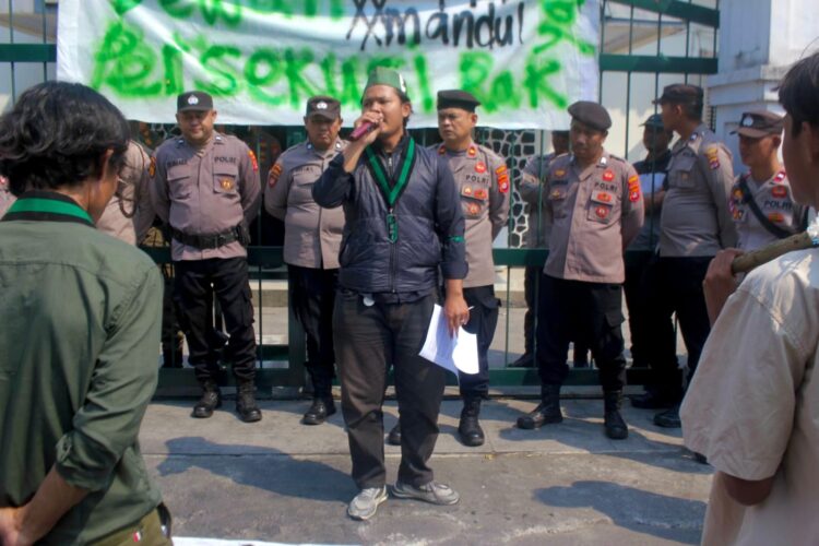 30 Tahun Kudatuli, Ketua DPRD Lebak Didemo; HMI Insan Cita Soroti Dugaan Penculikan hingga Temuan BPK