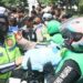 Jumat Peduli Polda Metro Jaya, 250 Paket Sembako Dibagikan kepada Pengemudi Ojol