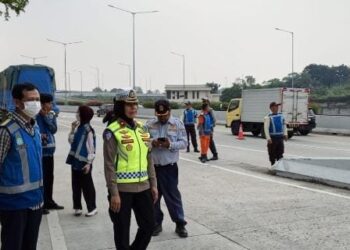 Personel PJR Induk BSD Korlantas Polri Gencarkan Edukasi ODOL, Keselamatan Pengguna Jalan Jadi Prioritas