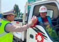 JJOS Jumat Berkah Peduli, Polres Pelabuhan Tanjung Priok Berbagi Kepedulian untuk Sopir, Ojol dan Masyarakat Pelabuhan