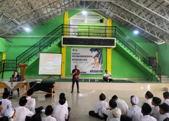 Cegah Narkoba Sejak Dini, Satresnarkoba Polres Lebak Edukasi Santri Ponpes Darul Mustofa