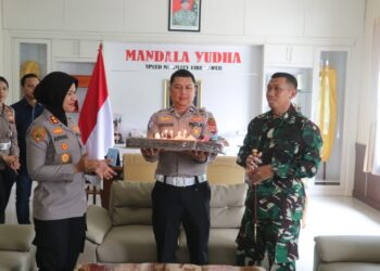 HUT TNI ke-81, Kapolres Lebak Beri Kejutan ke Jajaran TNI: Sinergitas TNI-Polri Makin Solid